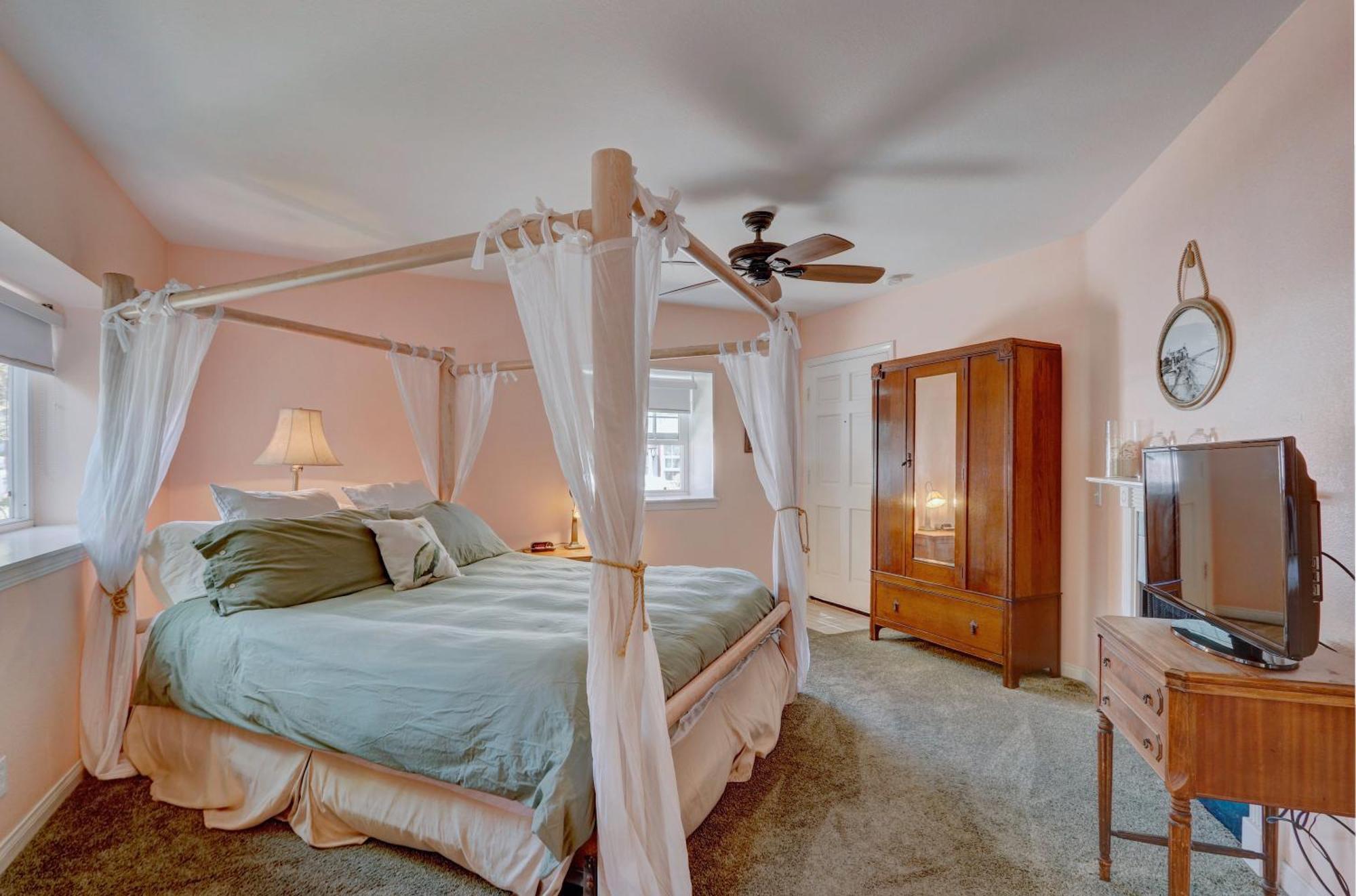 Hotel Pelican Cove 4*